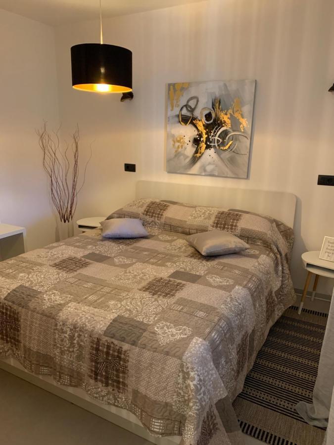 Apartments & Room Piutti Bale Eksteriør billede